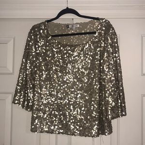 Beautiful gold sequence 3/4 sleeve top